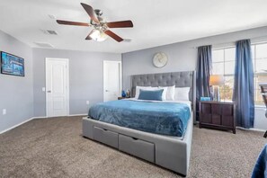 3 bedrooms, WiFi - Huge Home Close to DT, Airport, Rainey (Austin)