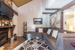 スマートテレビ、暖炉