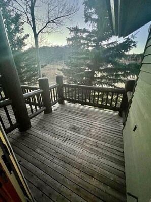 Terrace/patio - Superb 4BR/3BA @ SnowCreek (Mammoth Lakes)