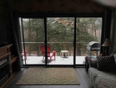 Deep Woods Cabins Relaxing 2 bedroom cabin # 6 