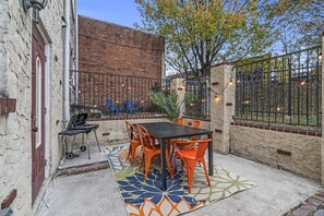 Interior - Charming Historic Gem Heart of Philly 2B (Philadelphia)