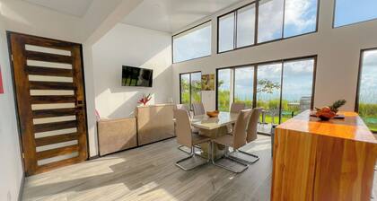 3bdr House in Uvita LAPA | 180° Ocean View