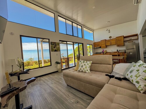 3bdr House in Uvita LAPA | 180° Ocean View