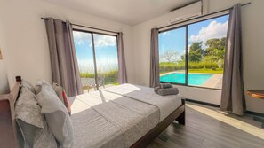 4 chambres, bureau, Wi-Fi, draps fournis