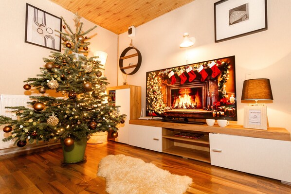 Interior - Christmas house near Bucharest, perfect fit for your family! (Potlogi)