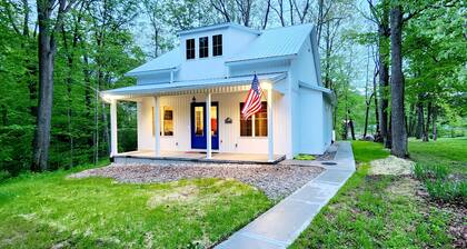 Lake House with Private Dock - Ark Encounter & Creation Museum Warsaw Getaway