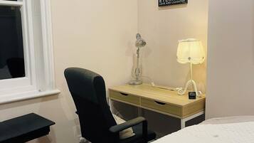 1 bedroom, iron/ironing board, WiFi, bed sheets