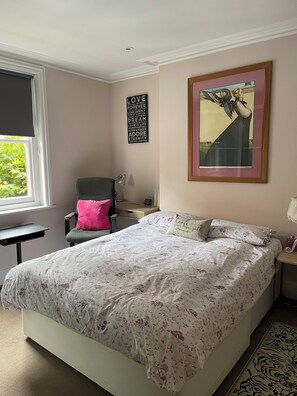 1 Schlafzimmer, Bügeleisen/Bügelbrett, WLAN, Bettwäsche