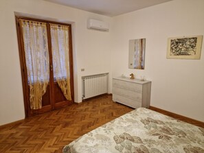 3 bedrooms, iron/ironing board, free WiFi, bed sheets - Habitat - Vacation House in Perugia (Perugia)