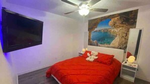 Unclassified image, 2 of 7, button - Disconnect from your worries in this spacious and serene space.  (Las Vegas)