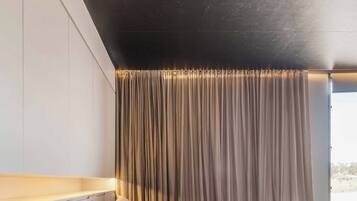 4 Schlafzimmer, Bügeleisen/Bügelbrett, WLAN, Bettwäsche