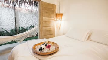 Deluxe-sviitti | 1 makuuhuone, ylelliset vuodevaatteet, pillowtop-patjalliset sängyt