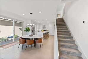 Fridge, microwave, oven, stovetop - Walk To PGAWest | Resort Amenities, Mountain Views (La Quinta)