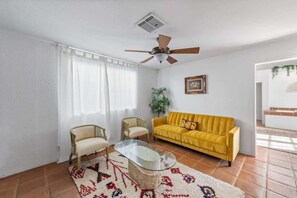 TV, libri, studio