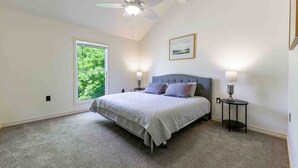 Unclassified image, 4 of 24, button - The Sunflower Cottage (San Marcos)