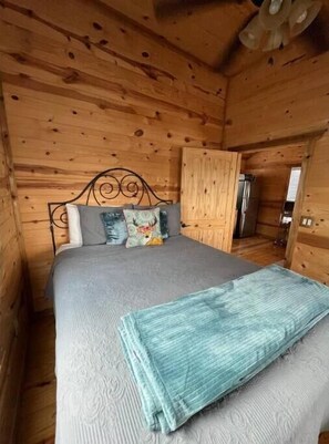 1 Schlafzimmer, Schreibtisch, Bügeleisen/Bügelbrett, kostenloses WLAN