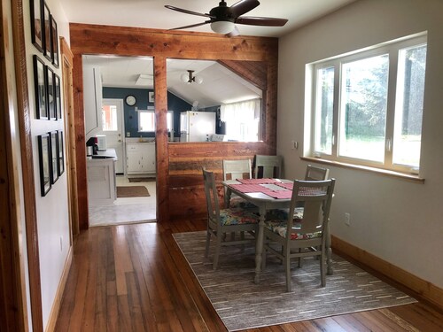 The Station - Your ideal Glacier National Park basecamp! 