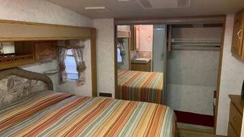 2 dormitorios y ropa de cama