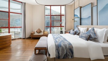 Suite, 1 habitación (Dining) | Escritorio, wifi gratis, ropa de cama