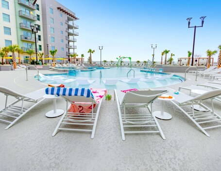 Holiday Inn Club Vacations Myrtle Beach Oceanfront, an IHG Hotel - Image 1