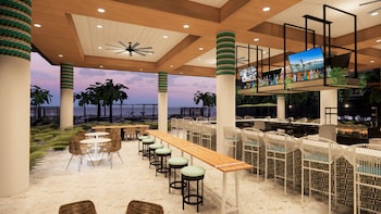 Bar (on property) at Holiday Inn Club Vacations Myrtle Beach Oceanfront by IHG
