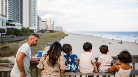 Holiday Inn Club Vacations Myrtle Beach Oceanfront, an IHG Hotel - Image 50