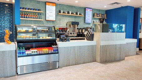 Holiday Inn Club Vacations Myrtle Beach Oceanfront, an IHG Hotel - Image 9
