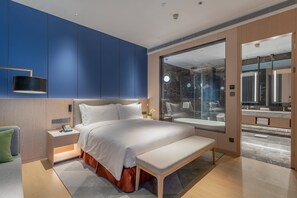 Suite, 1 kingsize-seng | Wi-fi (inkludert) og sengetøy