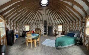 1 Schlafzimmer, Bügeleisen/Bügelbrett, Bettwäsche