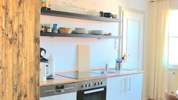 Kühlschrank, Ofen, Herdplatte, Geschirrspüler