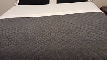 3 quartos, ferros/tábuas de passar roupa, Wi-Fi de cortesia