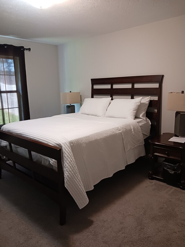 3 bedrooms, iron/ironing board, free WiFi, bed sheets