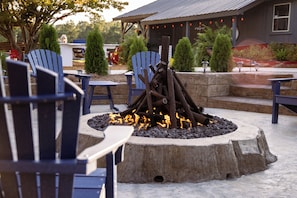 Terrace/patio - The Lakehouse Inn at Sledd Creek (Gilbertsville)