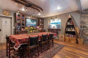 Lobby - The Lakehouse Inn at Sledd Creek (Gilbertsville)