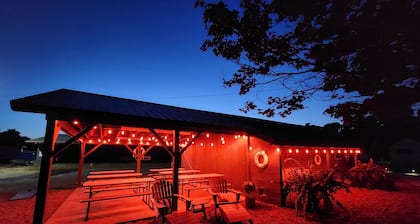 The Lakehouse Inn at Sledd Creek