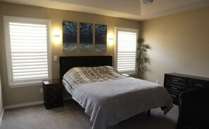 Room - Bright & Cozy Home Perfect for Families w/ Barbecue Area, Sunroom, and Nursery! (Gulf Shores)