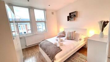 1 bedroom, iron/ironing board, free WiFi