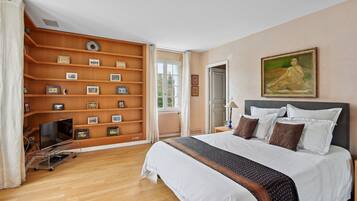 4 chambres, bureau, fer et planche Ă repasser, accĂšs Internet