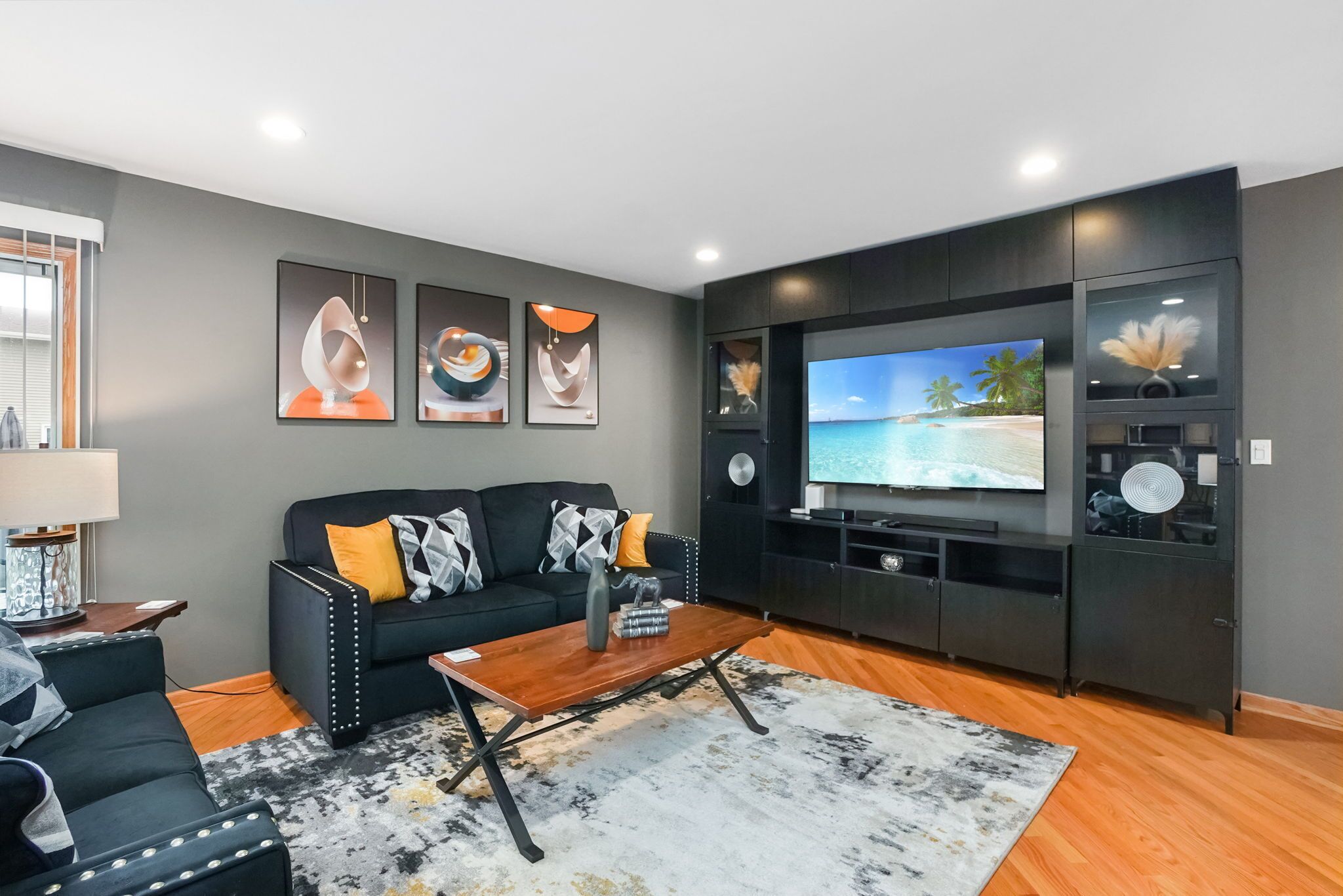Elk Grove Village Rental - Kingsbridge Rd