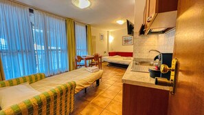 1 camera, Wi-Fi gratuito, lenzuola