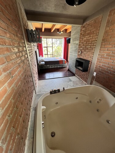 Casa Ndomi Valle de Bravo