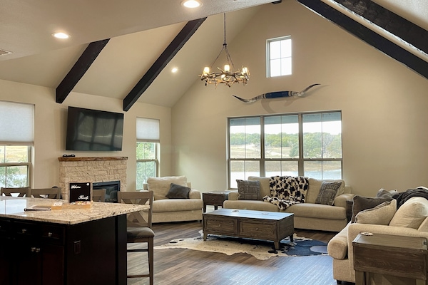 55-inch Smart TV with satellite channels