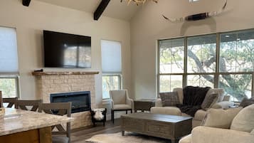 Luxury House, 2 Bedrooms, Patio (Villa 604) | Living area | 55-inch Smart TV with satellite channels