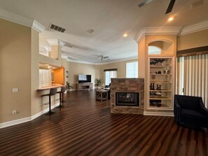 Interior - Equestrian lovers Oasis w/Pool (Ocala)