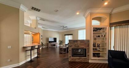 Equestrian lovers Oasis w/Pool