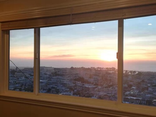 BRAND NEW - ENTIRE FLOOR w/ OCEAN Beach View and PARKING!