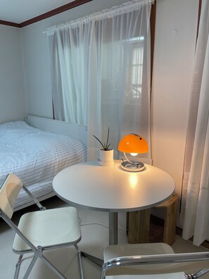 1 bedroom, iron/ironing board, free WiFi, bed sheets - Warm and spacious Studio @Gangnam (Seoul)
