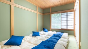 Basic House, 2 Bedrooms, Non Smoking, Balcony | 2 bedrooms, desk, blackout drapes, WiFi (free) - Green Oasis Cottage Hakone Sengokuhara (Hakone)