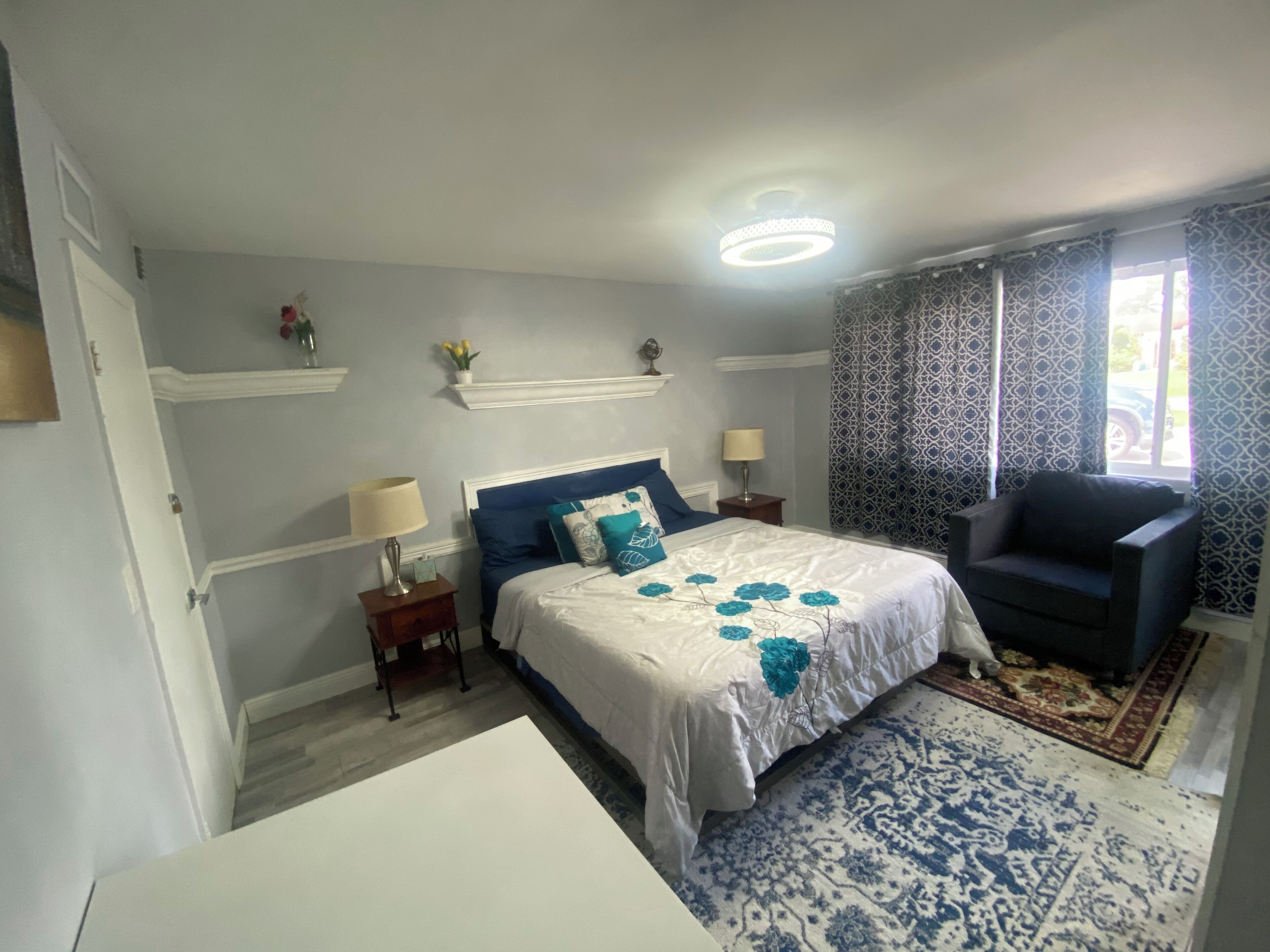 1 makuuhuone, silitysrauta/-lauta, vauvan matkasänky, ilmainen Wi-Fi