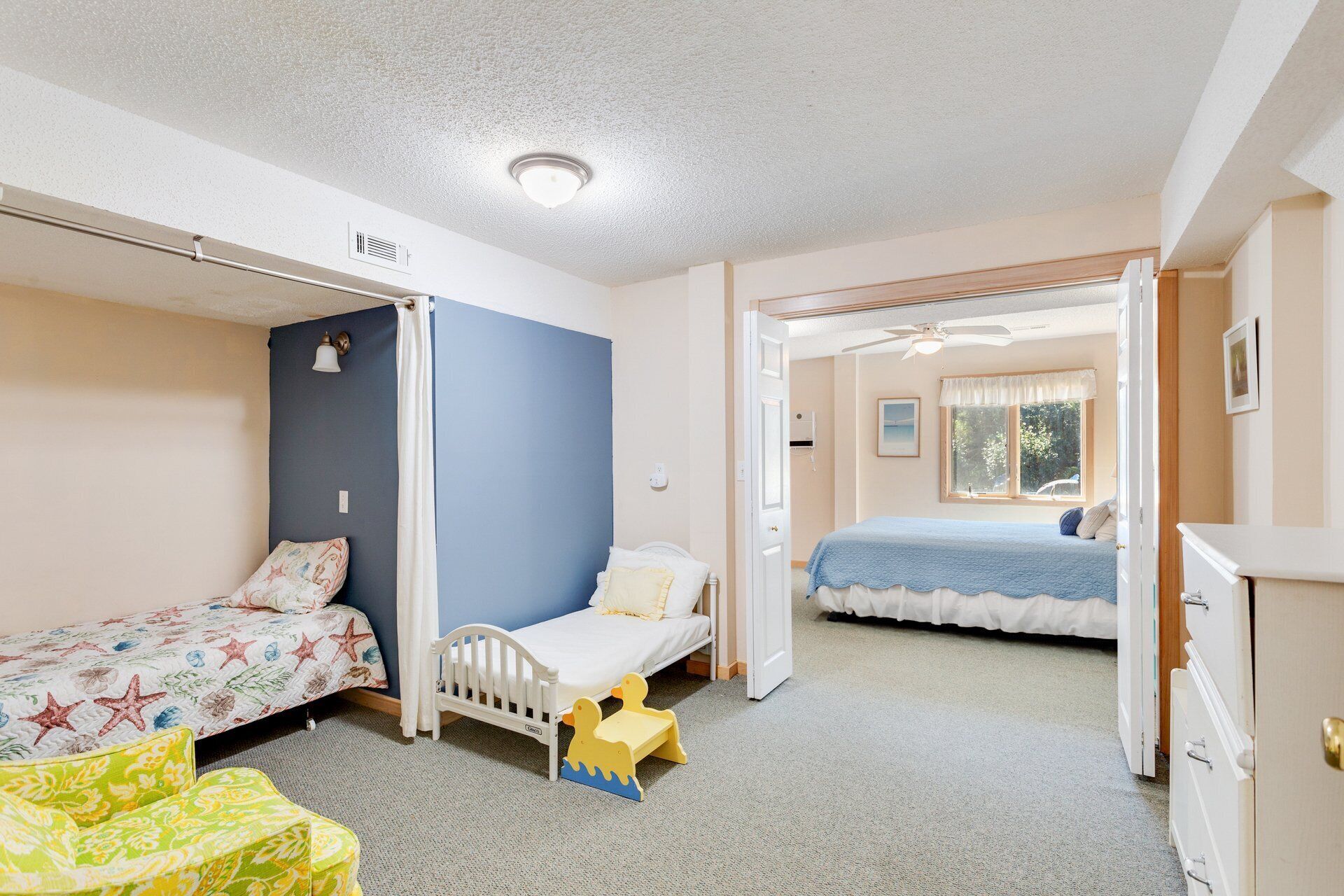 4 Schlafzimmer, Schreibtisch, kostenloses WLAN, Bettwäsche